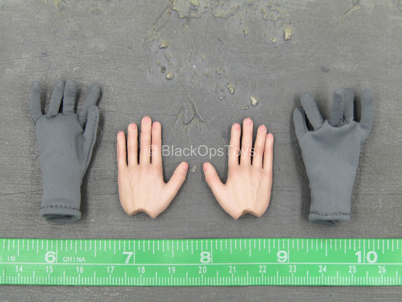 Load image into Gallery viewer, WWII German Heinrich Himmler - Bendy Hand Set w/Grey Gloves
