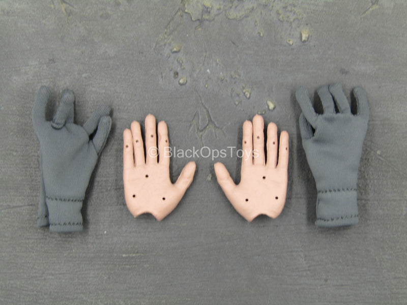 Load image into Gallery viewer, WWII German Heinrich Himmler - Bendy Hand Set w/Grey Gloves
