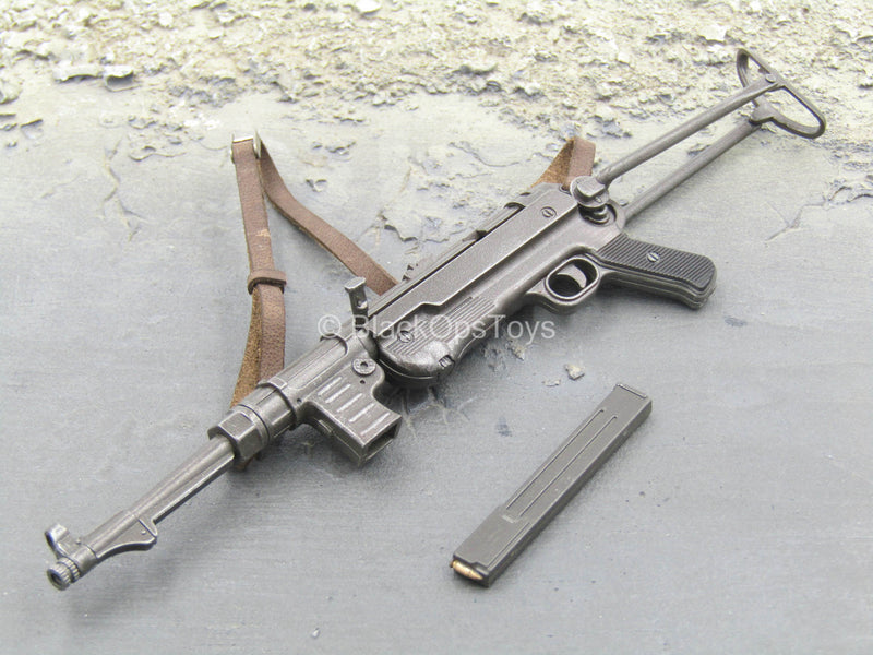 Load image into Gallery viewer, WWII - Afrika Female Officer - MP40 w/Brown Leather Like Sling
