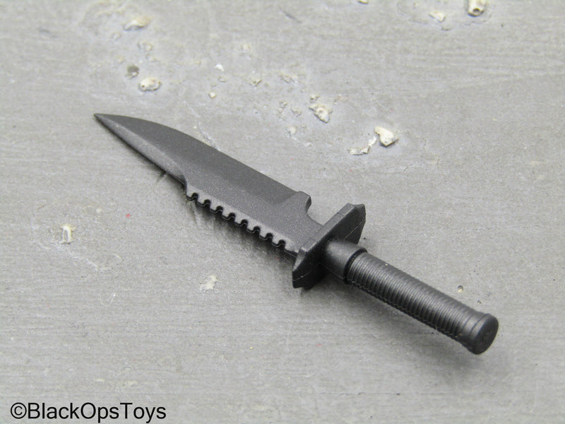 Load image into Gallery viewer, Doomsday Rat - Black Knife
