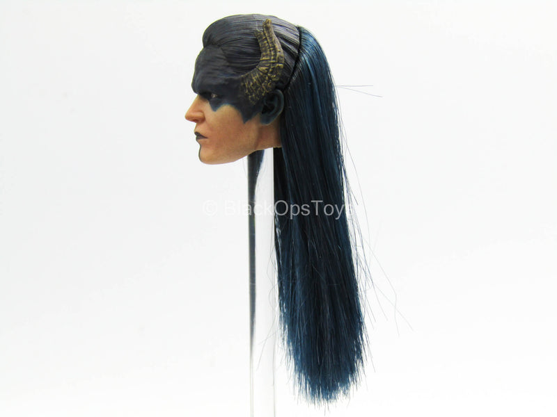Load image into Gallery viewer, Shadow Void - Female Horned Head Sculpt

