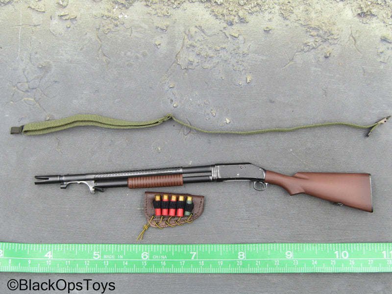 Load image into Gallery viewer, Player Unknowns Battlegrounds - S1897 Shotgun w/Sling &amp; Holster
