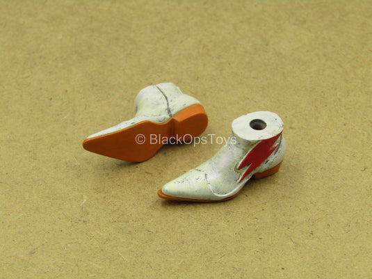 1/12 - The King Pelvis - Weathered White Shoes (Peg Type)
