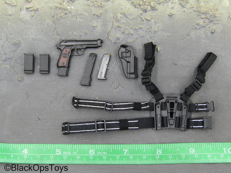 Load image into Gallery viewer, Player Unknowns Battlegrounds - M9 Pistol w/Drop Leg Holster
