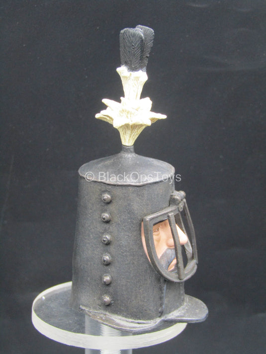 Monty Python - Sir Bedevere - Male Helmeted Head Sculpt