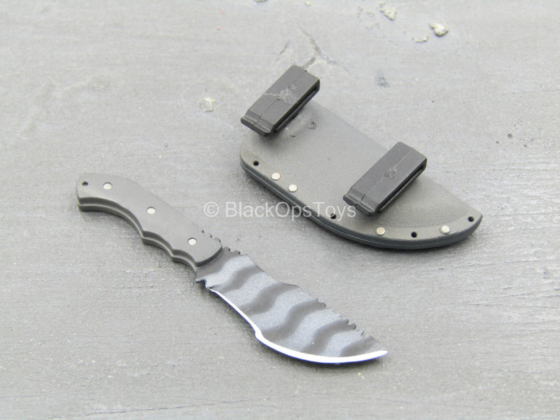 Load image into Gallery viewer, GI JOE - Zartan - Stripped Knife w/Sheath
