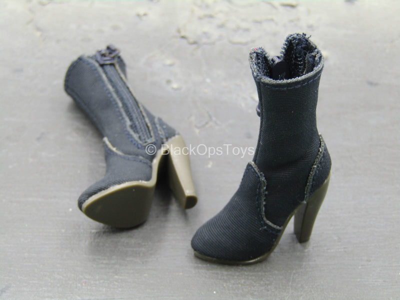 Load image into Gallery viewer, Serene Hound Rine - Blue Female Ankle High Zip Up Boots (Peg Type)
