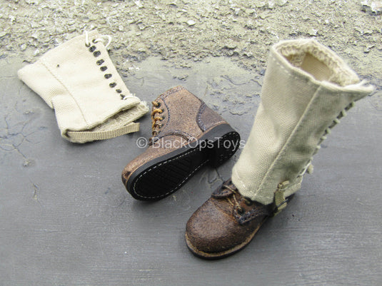 WWII - Brown Boots w/Gaiters (Foot Type)