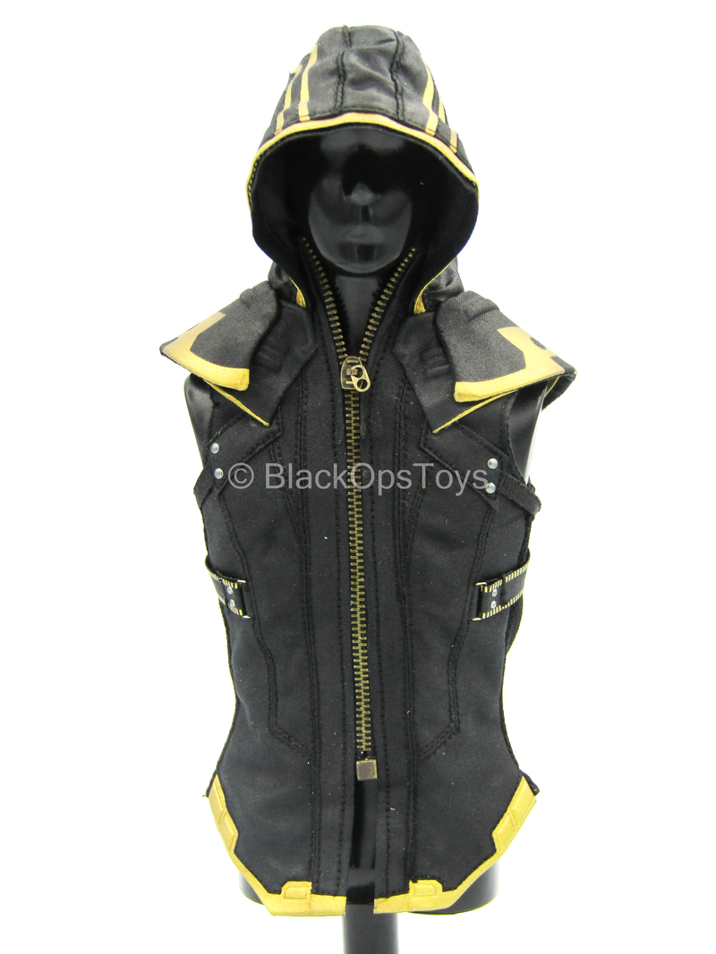 Load image into Gallery viewer, Endgame - Hawkeye - Black &amp; Gold Like Vest w/Hood
