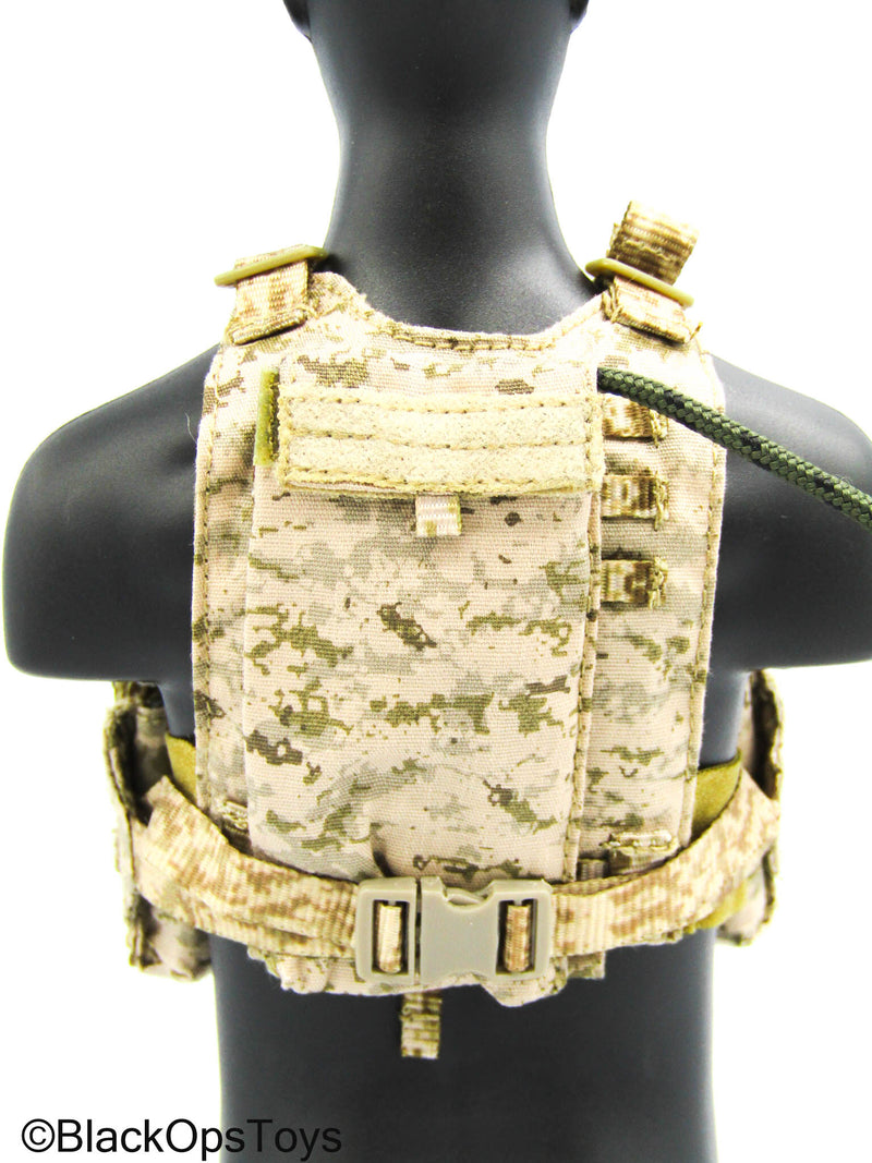 Load image into Gallery viewer, SMU Tier 1 Op. RECCE Element - AOR1 MOLLE Combat Vest
