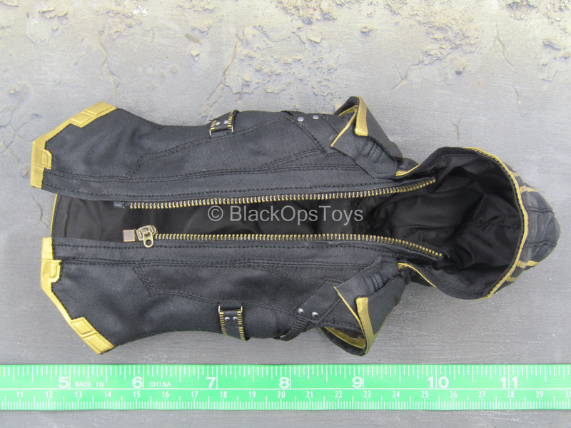 Load image into Gallery viewer, Endgame - Hawkeye - Black &amp; Gold Like Vest w/Hood

