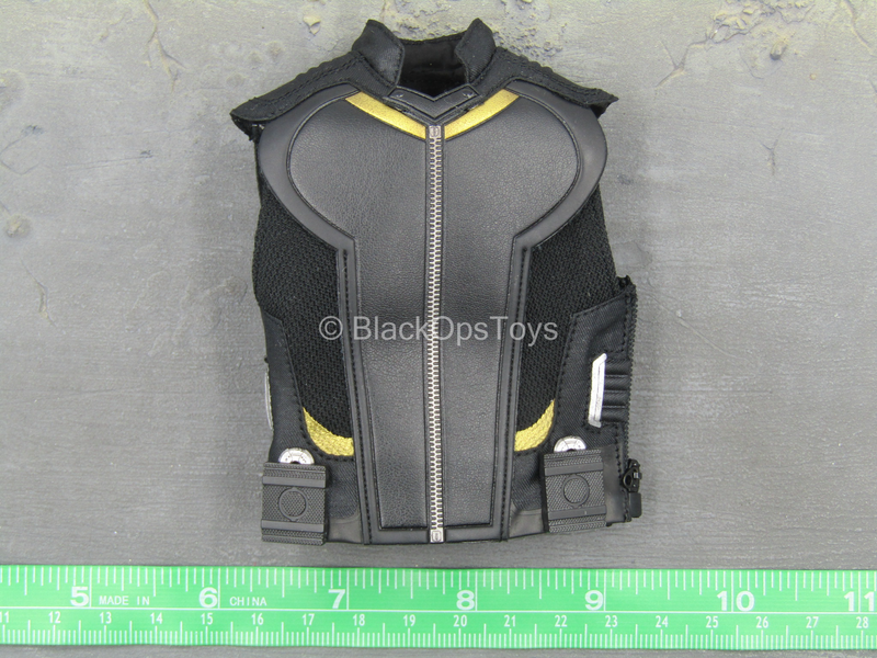 Load image into Gallery viewer, Endgame - Hawkeye - Black &amp; Gold Like Vest
