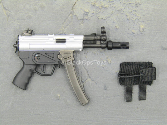 Punisher - The Revenger - MP5K Sub Machine Gun w/Weapons Cache