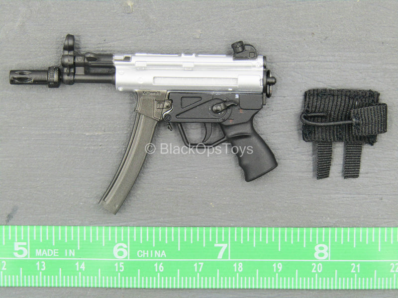 Load image into Gallery viewer, Punisher - The Revenger - MP5K Sub Machine Gun w/Weapons Cache
