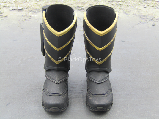 Endgame - Hawkeye - Black & Gold Like Boots w/Dagger (Peg Type)