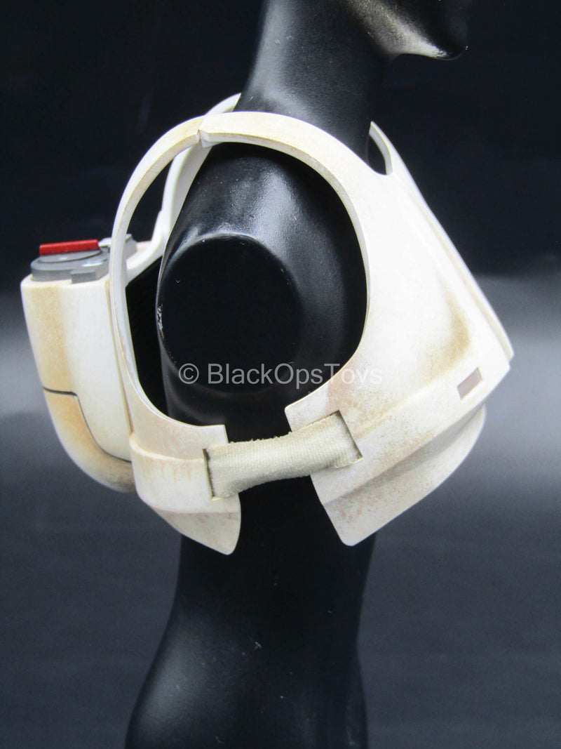 Load image into Gallery viewer, The Mandalorian - Scout Trooper - Weathered Chest Armor
