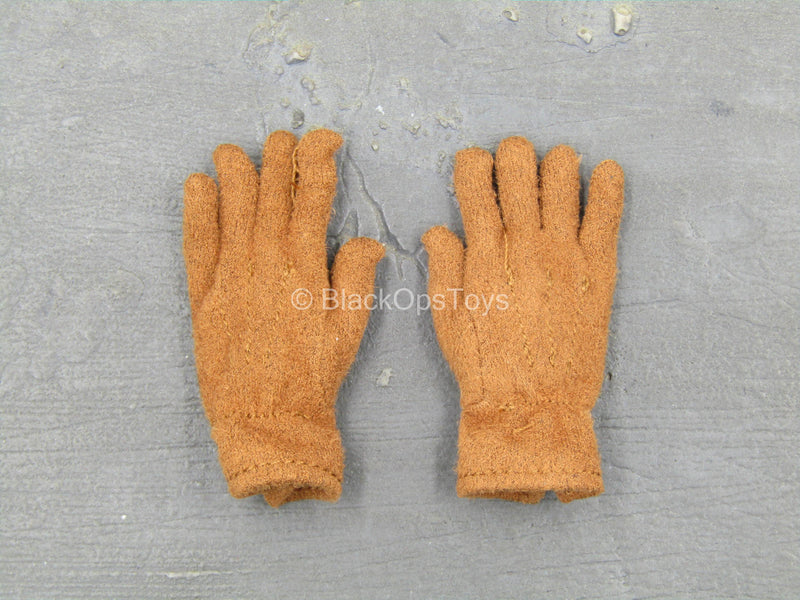 Load image into Gallery viewer, WWI - British Colonel Mackenzie - Bendy Hands w/Brown Gloves
