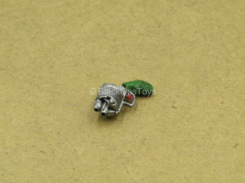 Load image into Gallery viewer, 1/12 - Holiday Gomez - Futuristic Blaster Pistol

