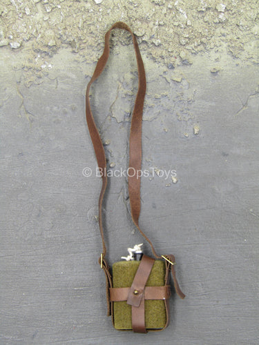 WWI - British Colonel Mackenzie - Canteen w/Leather Like Strap