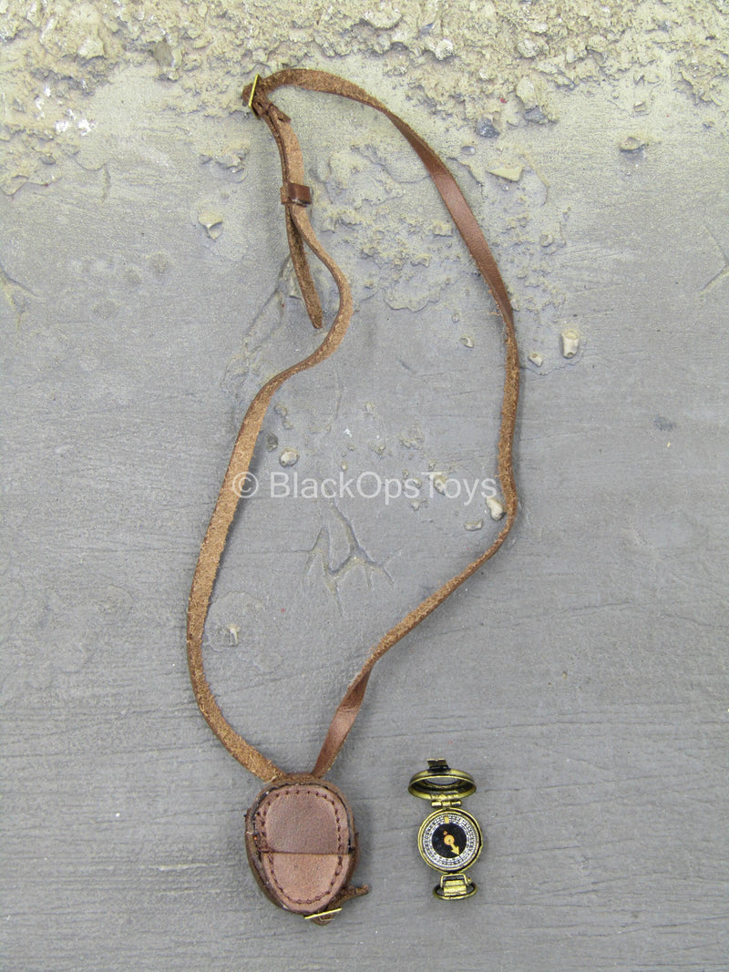 Load image into Gallery viewer, WWI - British Colonel Mackenzie - Stopwatch w/Leather Like Case
