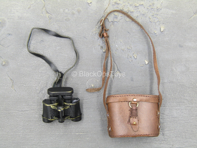 Load image into Gallery viewer, WWI - British Colonel Mackenzie - Binoculars w/Leather Case
