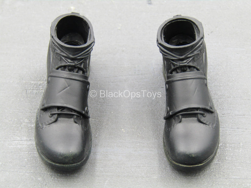 Load image into Gallery viewer, Infinity War - Winter Soldier - Black Combat Boots (Peg Type)
