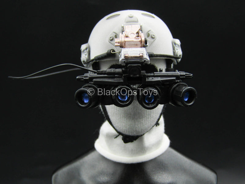 Load image into Gallery viewer, US Winter Combat Training - White Helmet w/Balaclava &amp; GPNVG Set
