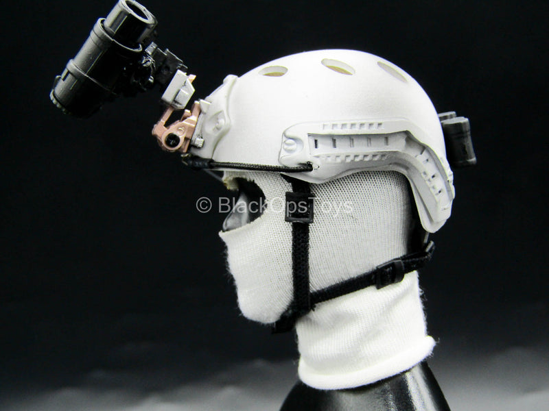 Load image into Gallery viewer, US Winter Combat Training - White Helmet w/Balaclava &amp; GPNVG Set
