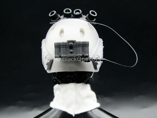 US Winter Combat Training - White Helmet w/Balaclava & GPNVG Set