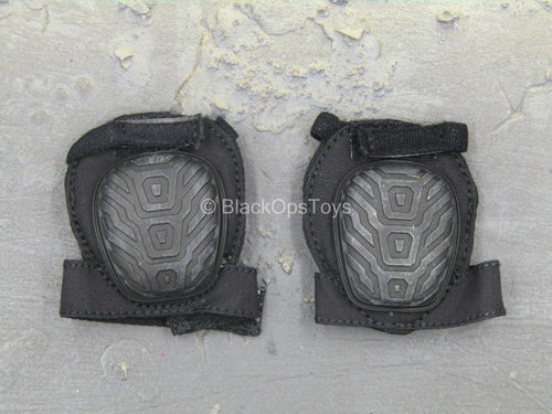 Enforcer Corps - Yuri - Weathered Black Knee Pads