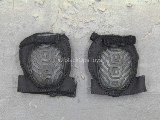 Enforcer Corps - Yuri - Weathered Black Knee Pads