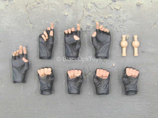 The Avengers - Black Widow - Female Gloved Hand Set