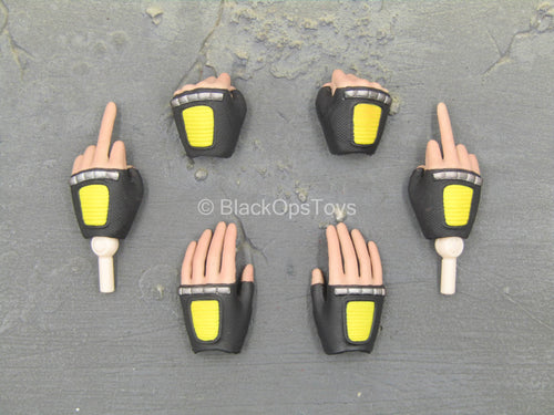 X-Warhead - Female Hand Set w/Wrist Pegs