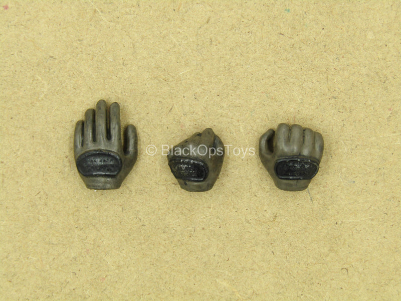Load image into Gallery viewer, 1/12 - League Of Shadows - Brown Armored Gloved Hands (Type 2)
