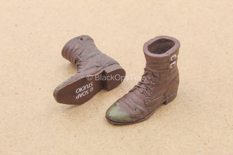 Load image into Gallery viewer, 1/12 - Newt Scamander - Weathered Brown Boots (Peg Type)
