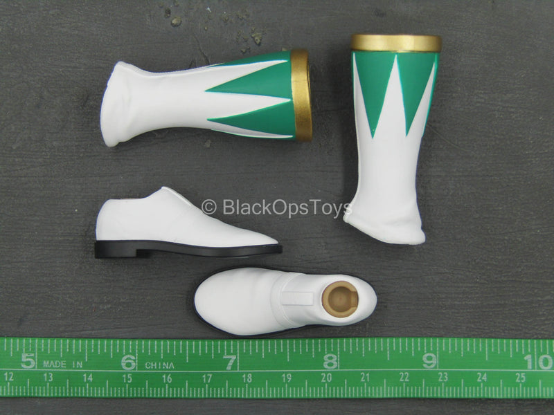 Load image into Gallery viewer, Power Rangers - Green Ranger - White &amp; Green Boots (Peg Type)

