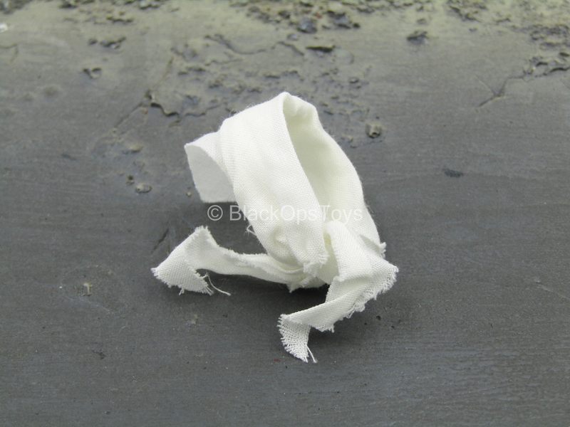 Load image into Gallery viewer, Green Beret - White Scarf
