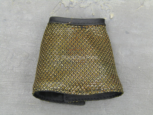 Saintless Knight Gold Ver - Gold Chain Mail Like Skirt