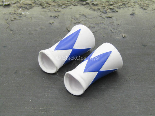 Power Rangers - Blue Ranger - White & Blue Wrist Gauntlets