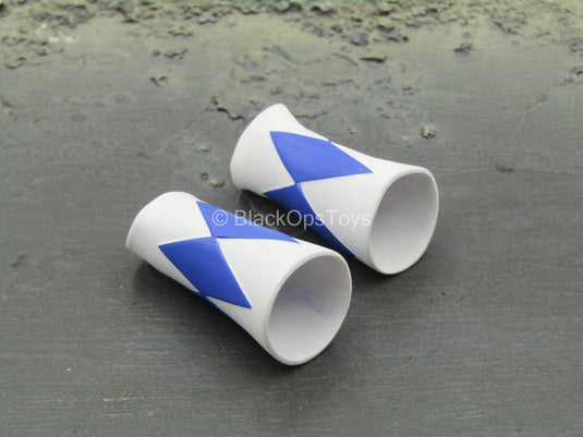 Power Rangers - Blue Ranger - White & Blue Wrist Gauntlets