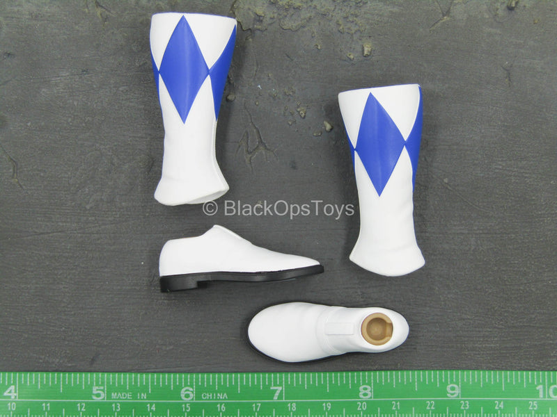 Load image into Gallery viewer, Power Rangers - Blue Ranger - White &amp; Blue Boots (Peg Type)
