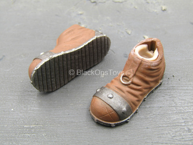 Load image into Gallery viewer, WoW - Orc Female Assassin - Female Boots (Peg Type)
