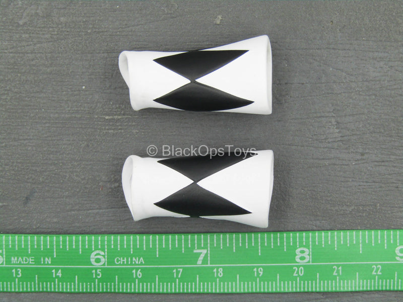 Load image into Gallery viewer, Power Rangers - Black Ranger - White &amp; Black Wrist Gauntlets
