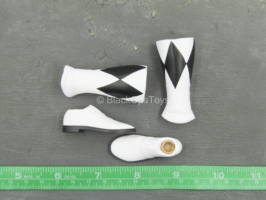 Power Rangers - Black Ranger - White & Black Boots (Peg Type)
