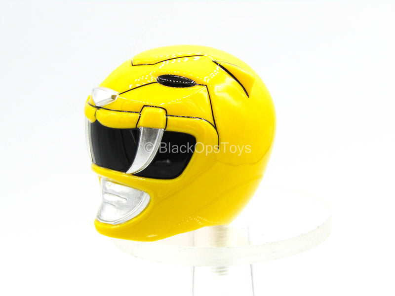 Load image into Gallery viewer, Power Rangers - Yellow Ranger - Yellow Helmeted Head Sculpt
