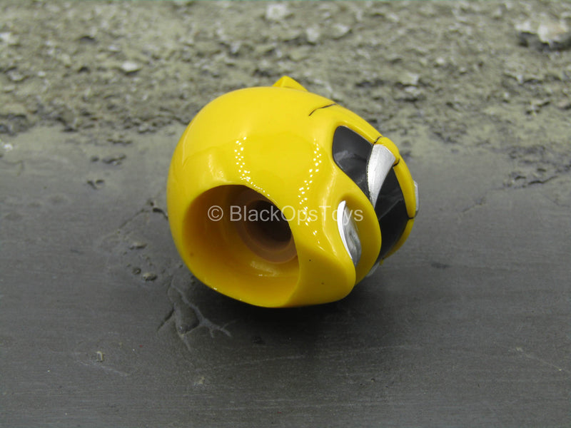 Load image into Gallery viewer, Power Rangers - Yellow Ranger - Yellow Helmeted Head Sculpt

