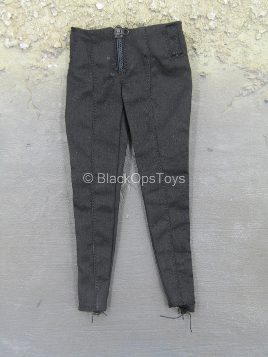 Iron Man 3 - Pepper Pots - White Shirt w/Black Pants