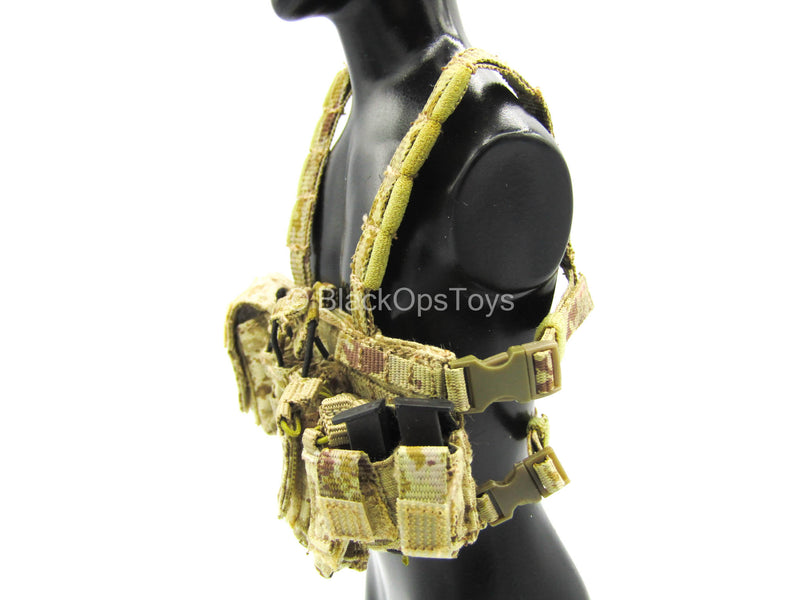 Load image into Gallery viewer, US DEVGRU Op. NS - AOR-1 Camo MOLLE Chest Rig w/Pouch Set
