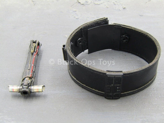 STAR WARS - Kylo Ren - Black Belt & Lightsaber Hilt STAR WARS - Kylo Ren - Black Belt & Lightsaber Hilt