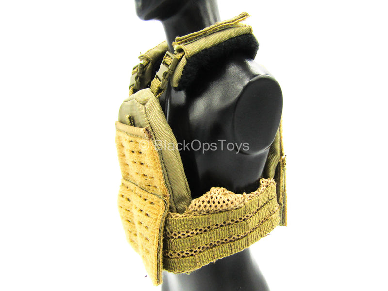 Load image into Gallery viewer, Operation Red Sea PLA Medic - Tan Combat Vest
